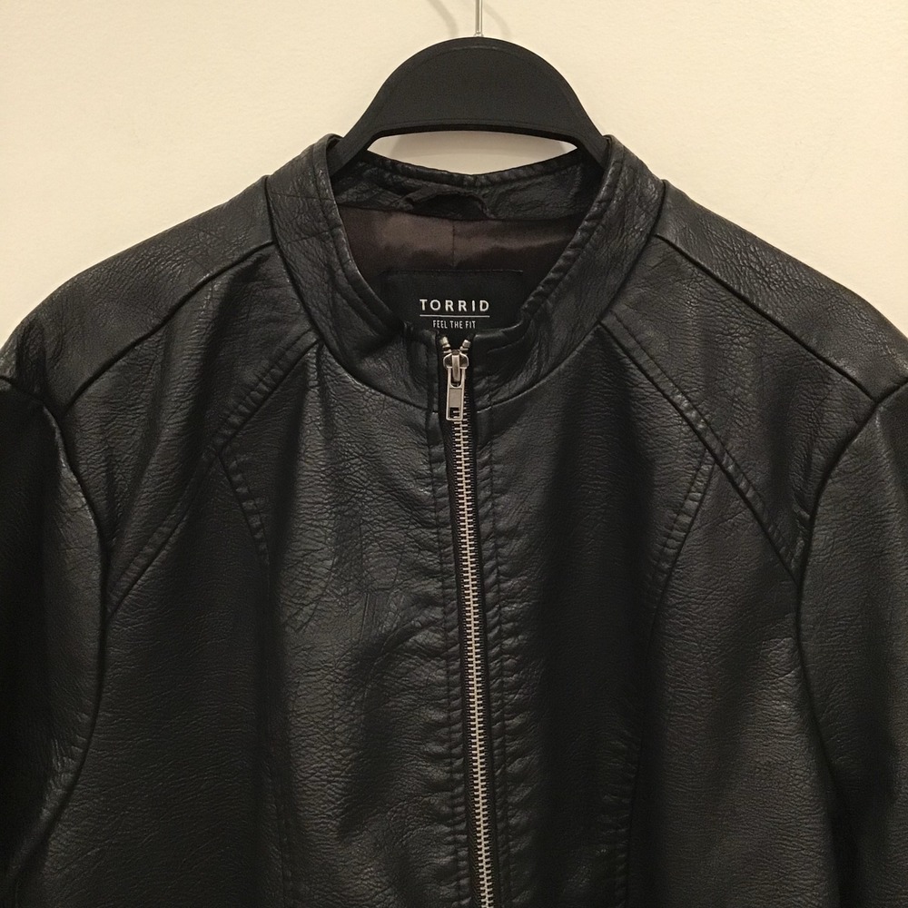 Torrid Faux Leather Moto Jacket Women Plus Size 2X Black Good Quilted Biker - Picture 8 of 16